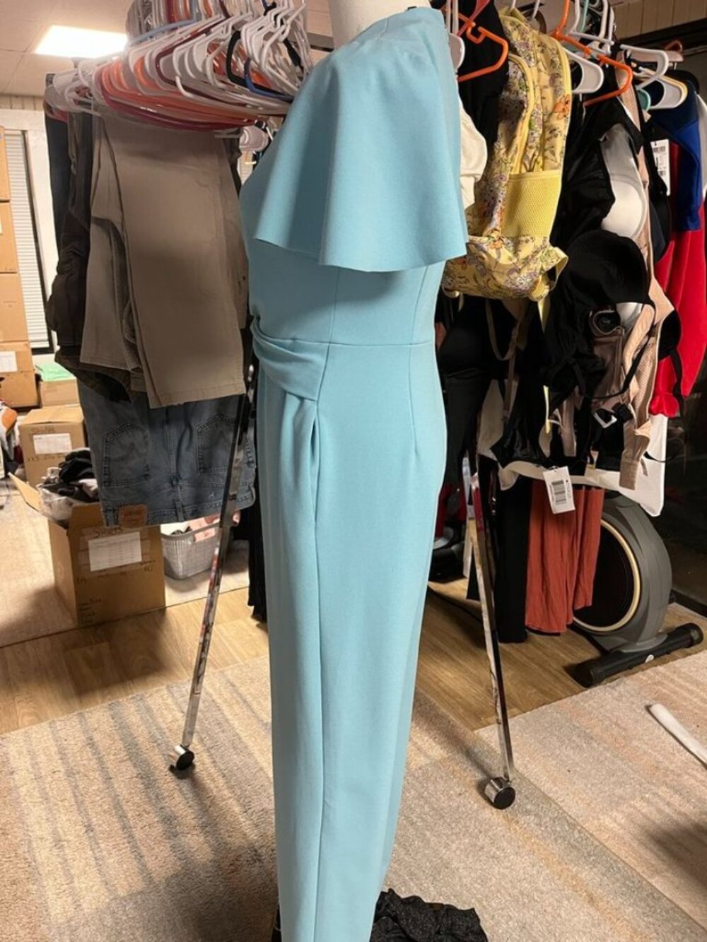 Maggy London G6023M Scuba Crepe Wide Leg Jumpsuit Milky Blue Twist Waist Size 0 - Picture 4 of 10